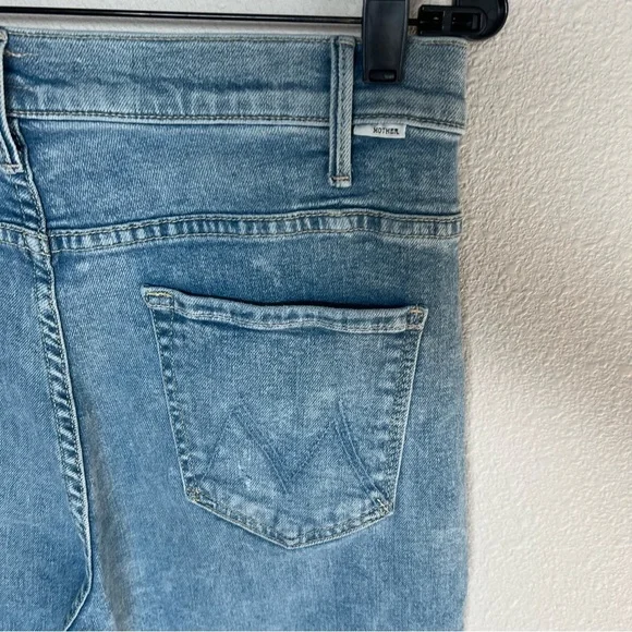 MOTHER The Hustler Ankle Chew Jeans Denim Drinking By the Pool Women’s 32 - Picture 9 of 14